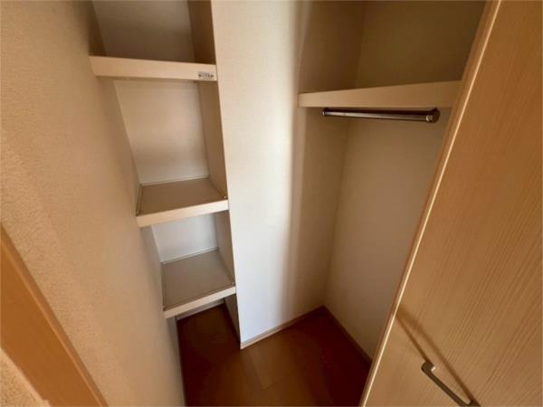 クラシェス尼崎 収納