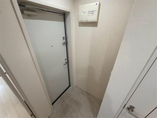 フジパレス西本町北通I番館 玄関