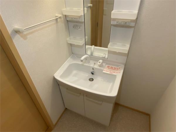 クリスタル・コート 部屋画像
