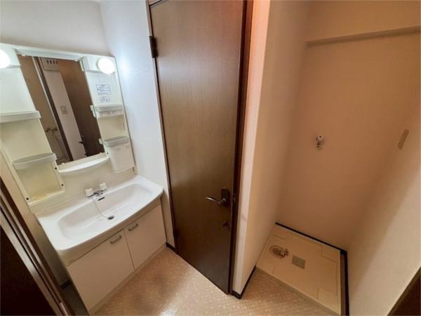 ロイヤルガーデン 部屋画像
