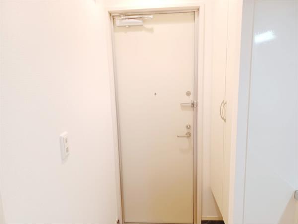 クレール　B棟 玄関