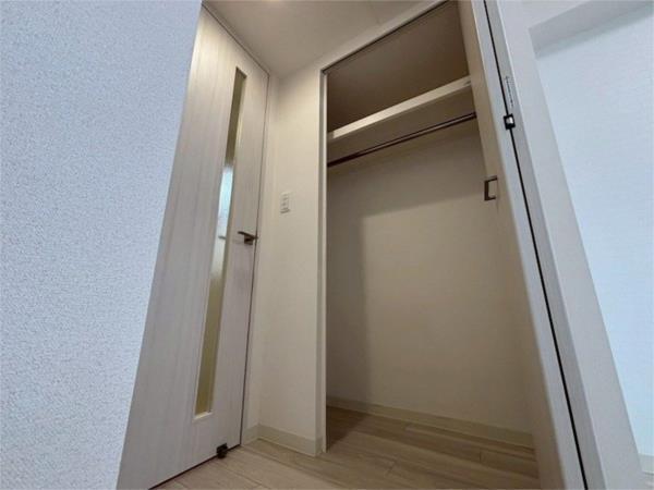 プレサンス塚本ミッドマーク 収納