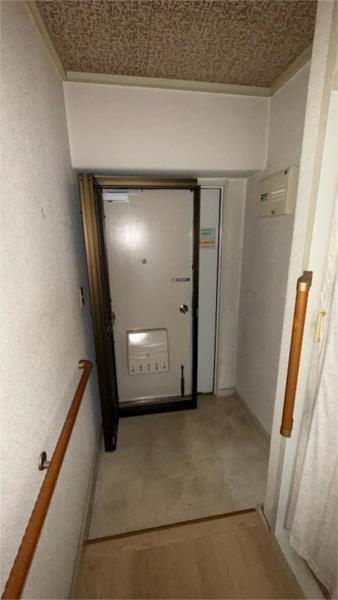 パレス朝霧ヶ丘 玄関