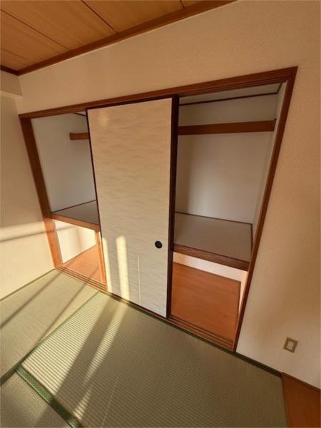 フレイグラント坂山 収納