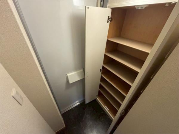 レオパレスデイジーヴィラ 玄関