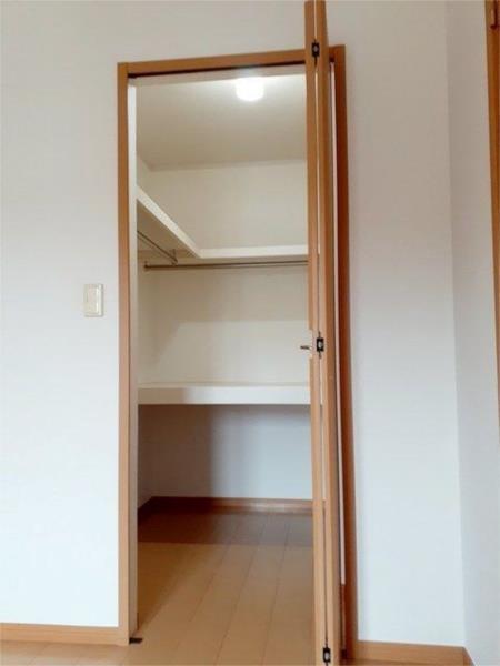 コージーコート朝霧II番館 収納
