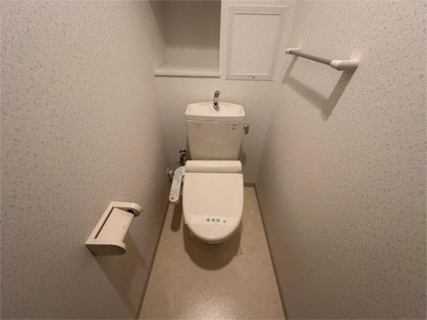 ＦＬＯＲＥＡＲ潮江 トイレ