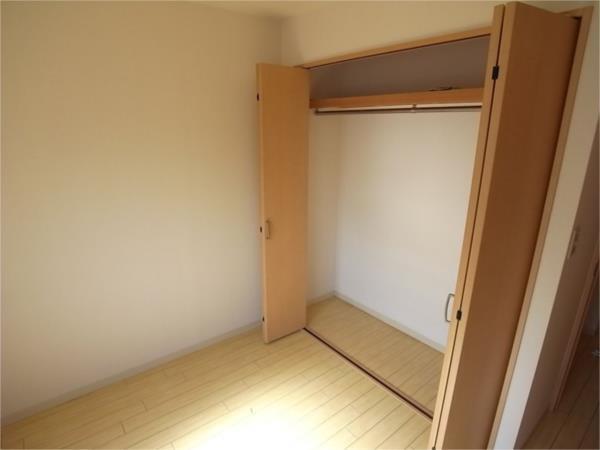 サンビルダー板宿 収納