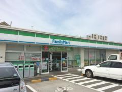 ﾌｧﾐﾘｰﾏｰﾄ 竜が岡店：2374m