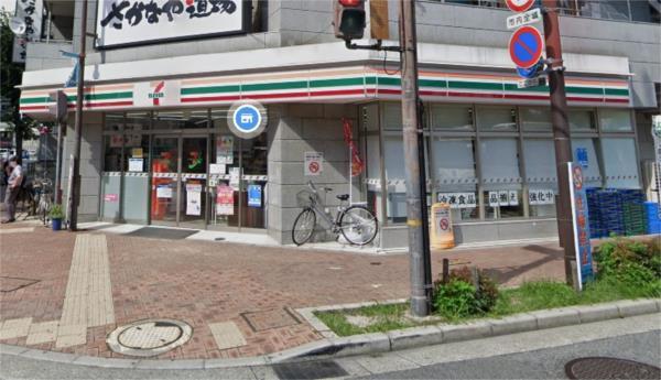 セブンイレブン 阪神尼崎駅北店：169m
