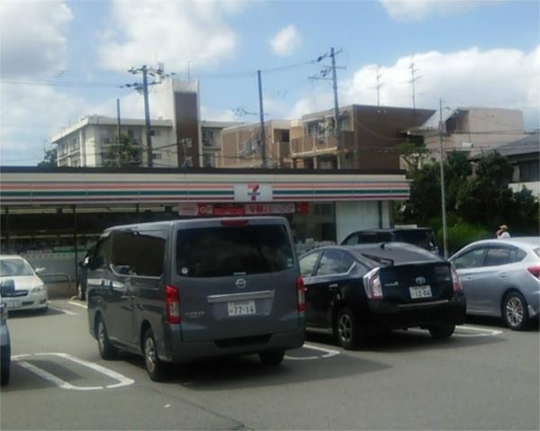 セブンイレブン 尼崎南塚口町7丁目店：568m