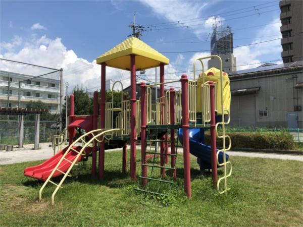 箕輪3丁目公園：2690m