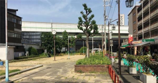 柏里公園：327m