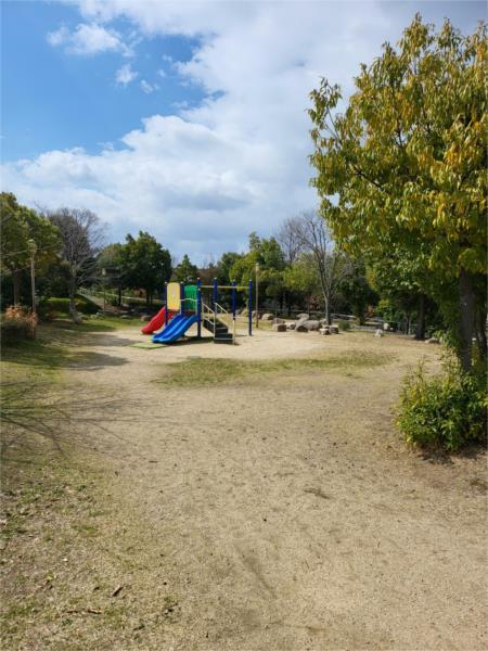 佃ふれあい公園：268m