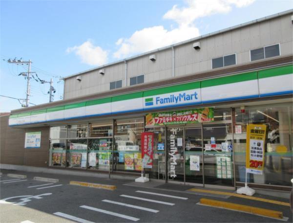 ファミリーマート 御幣島二丁目北店：293m