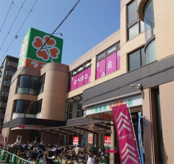 ライフ出来島店：426m
