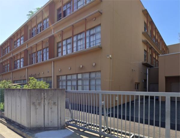 尼崎市立杭瀬小学校：2851m