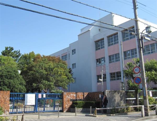 尼崎市立立花北小学校：900m