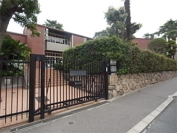 六甲幼稚園：192m