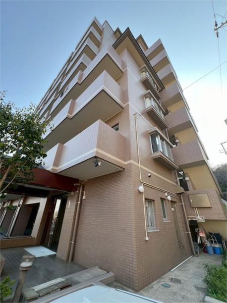 日宝アドニス塩屋 エントランス