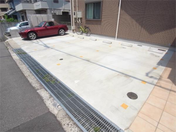 レグルス垂水 駐車場