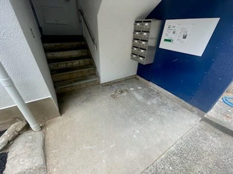 リーガルハウス板宿 エントランス