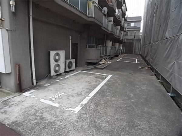 神戸市西区枝吉マンション 駐車場