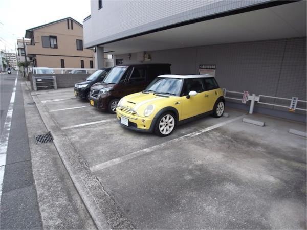 ベル野田 駐車場