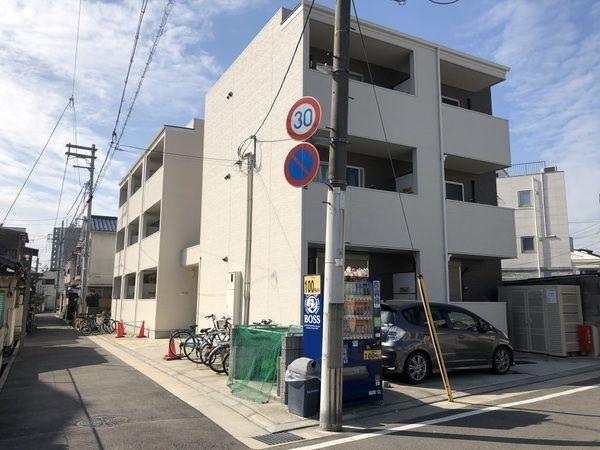 ラージヒル尼崎東 エントランス