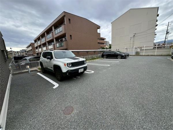 T-Village 駐車場