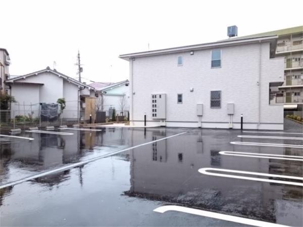 カーサカメリア 駐車場