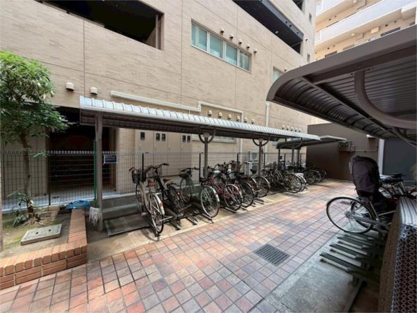 アミティ武庫之荘 駐車場