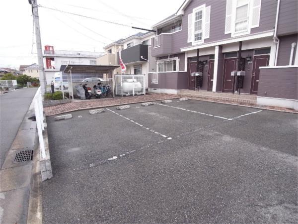 ビレッジコートI 駐車場