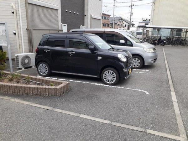 ＥＳＳＥＮＣＥ　II 駐車場