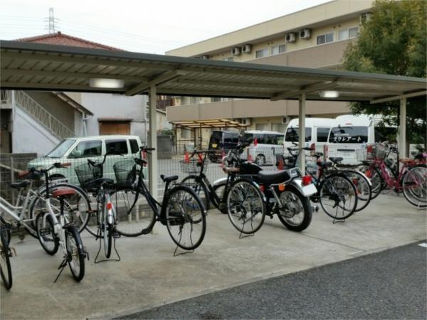 クレール　A棟 駐車場