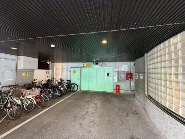 サウザンド塚口 駐車場