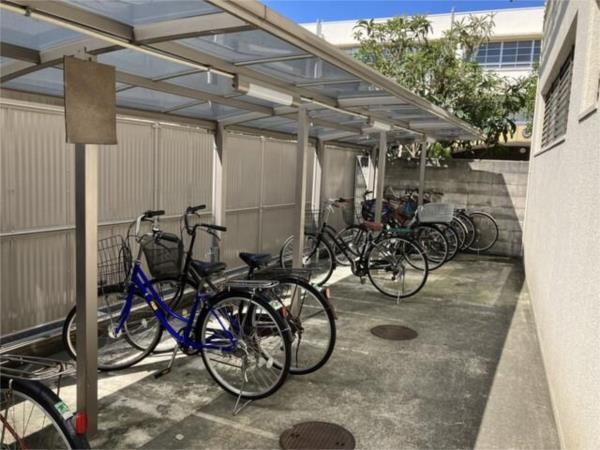 オーラコート杭瀬 駐車場