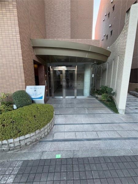 フローラルコート橘 エントランス
