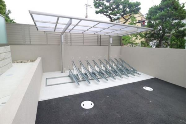 フェリス園田 駐車場