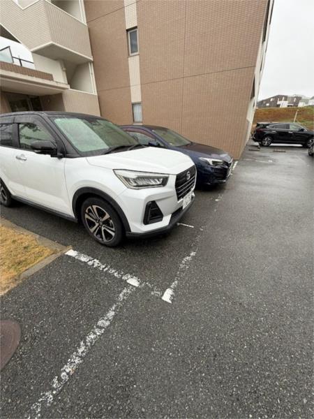 リュクス西明石 駐車場