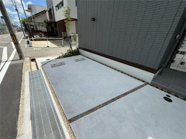 La Maison 塚口 駐車場