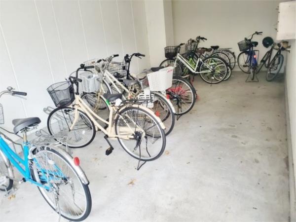ROCK 駐車場