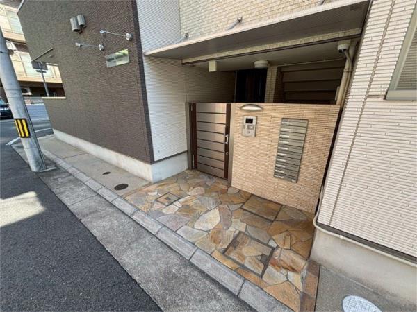 フジパレス立花WEST エントランス