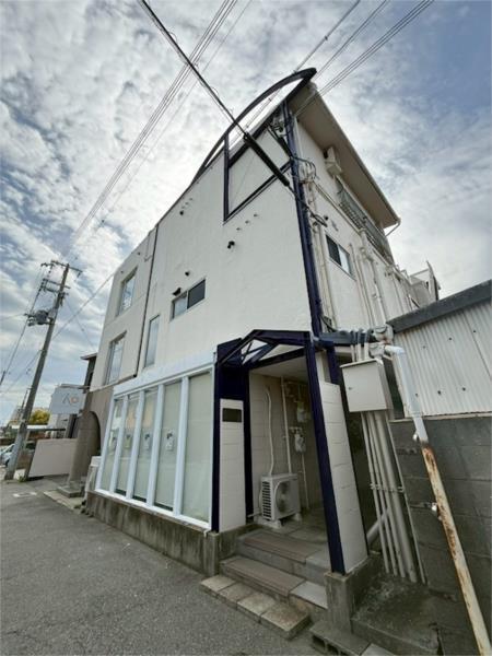 ラポー王子 エントランス