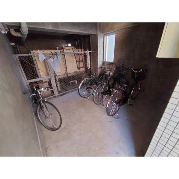 グランリッチ園田 駐車場