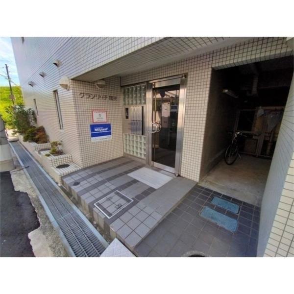 グランリッチ園田 エントランス