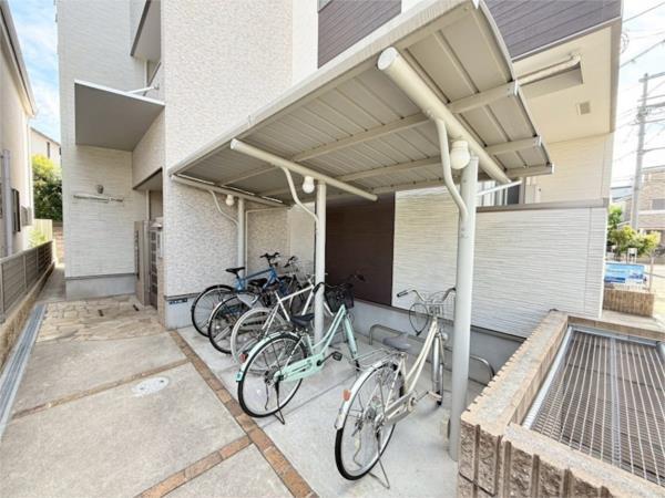 フジパレス西立花III番館 駐車場