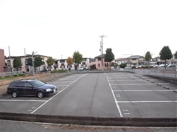 ファニータウン藤沢　A棟 駐車場
