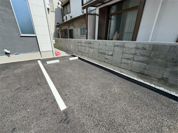 LEGGERO武庫川 駐車場
