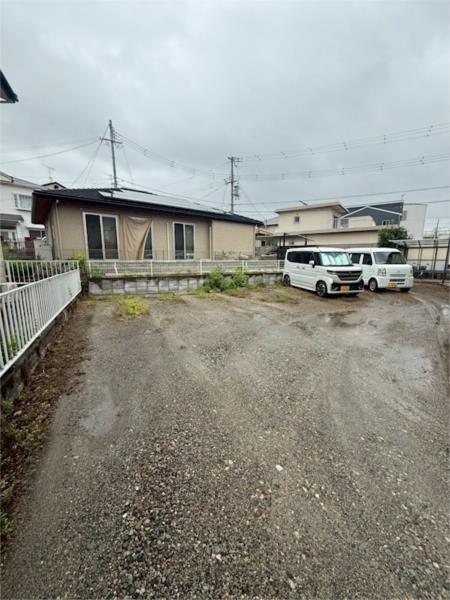 サンフォーブルふじ 駐車場